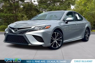 Used 2020 Toyota Camry SE image 1