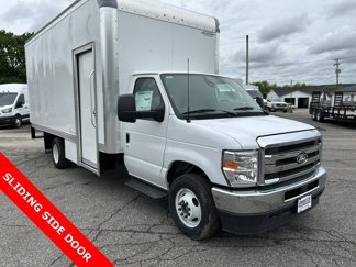 New 2026 Ford E-350 and Econoline 350 Super Duty w/ Interior Upgrade Package image 1