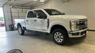 Used 2024 Ford F250 XLT image 1