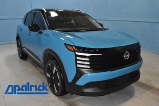 Used 2025 Nissan Kicks SR image 1