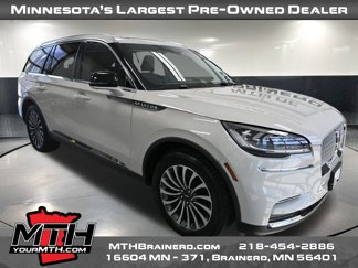 Used 2023 Lincoln Aviator Reserve image 1