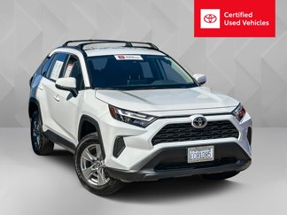 Used 2025 Toyota RAV4 XLE image 1