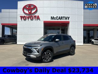 Used 2025 Chevrolet TrailBlazer LT image 1