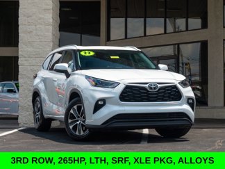 Used 2023 Toyota Highlander XLE image 1