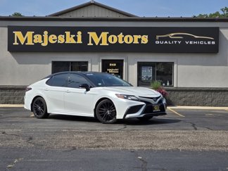 Used 2023 Toyota Camry XSE image 1