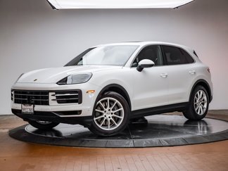 Certified 2025 Porsche Cayenne image 1