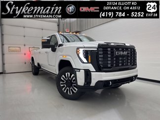 New 2025 GMC Sierra 3500 Denali Ultimate image 1