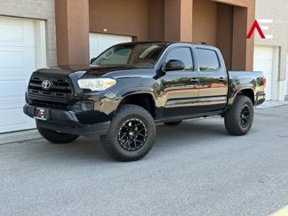 Used 2017 Toyota Tacoma SR5 image 1