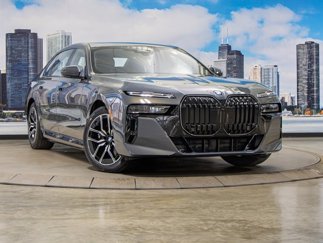 New 2026 BMW 750e xDrive image 1