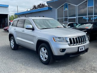 Used 2011 Jeep Grand Cherokee Laredo image 1