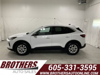 Used 2023 Ford Escape Active image 1