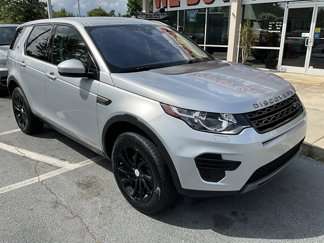 Used 2017 Land Rover Discovery Sport SE image 1