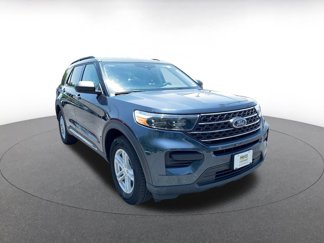 Used 2024 Ford Explorer XLT image 1