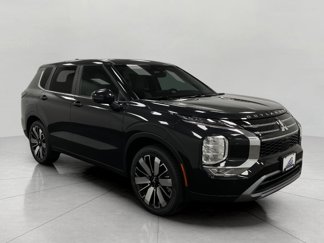 New 2025 Mitsubishi Outlander SE image 1