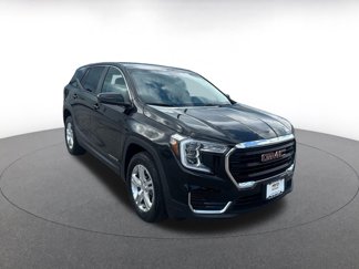 Used 2024 GMC Terrain SLE image 1