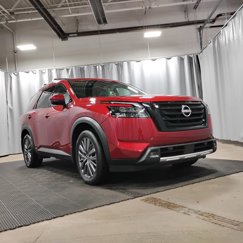 New 2025 Nissan Pathfinder SL w/ SL Premium Package image 1