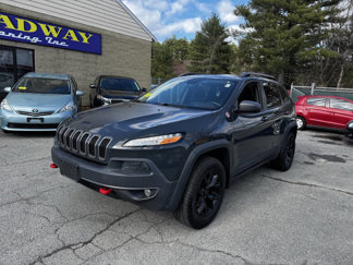 Used 2016 Jeep Cherokee Trailhawk w/ Comfort/Convenience Group image 1