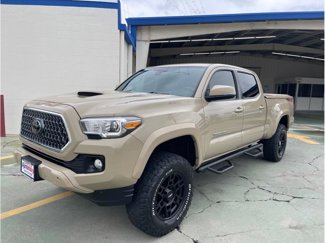 Used 2019 Toyota Tacoma TRD Sport image 1