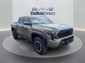 Used 2025 Toyota Tacoma TRD Off-Road image 1