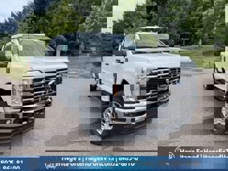 New 2025 Ford F250 XLT image 1