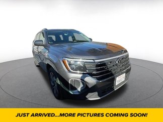 Used 2024 Volkswagen Atlas SE image 1