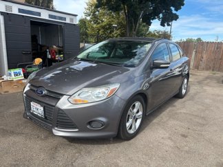 Used 2014 Ford Focus SE image 1