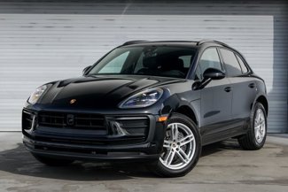 Certified 2024 Porsche Macan image 1