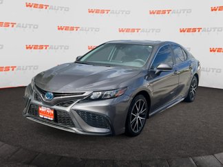 Used 2022 Toyota Camry SE image 1