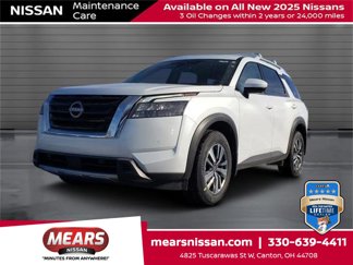 New 2025 Nissan Pathfinder SL image 1