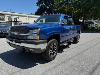 Used 2004 Chevrolet Silverado 1500 4x4 Extended Cab w/ Z71 Convenience Package 1 image 1