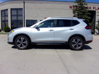 Used 2018 Nissan Rogue SL image 1