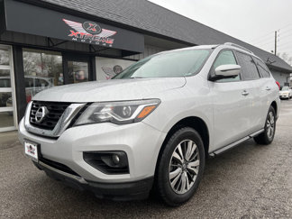 Used 2020 Nissan Pathfinder SL image 1