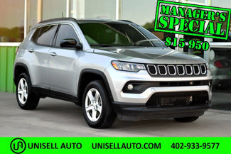 Used 2023 Jeep Compass Latitude image 1