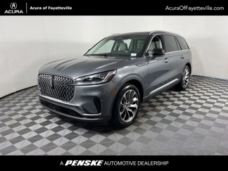 Used 2025 Lincoln Aviator Reserve w/ Luxury Package image 1