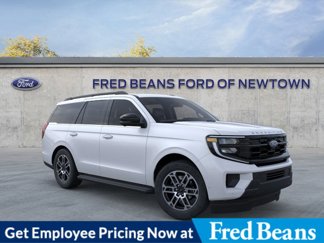New 2025 Ford Expedition Active image 1