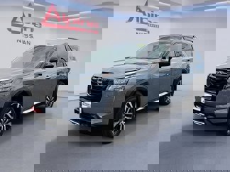 New 2025 Nissan Pathfinder Platinum image 1