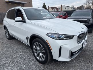 Used 2024 BMW X5 xDrive40i w/ Premium Package image 1