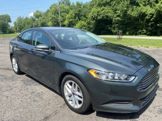 Used 2016 Ford Fusion SE image 1