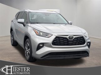 Used 2023 Toyota Highlander XLE image 1