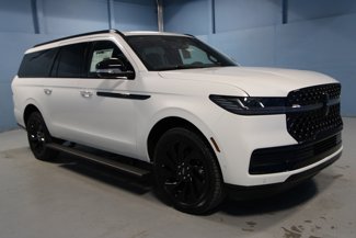 New 2025 Lincoln Navigator L Reserve image 1