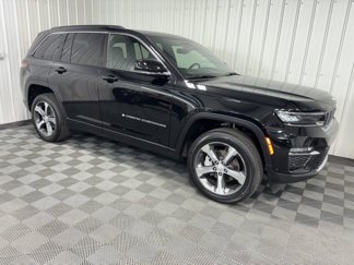 New 2025 Jeep Grand Cherokee Limited image 1