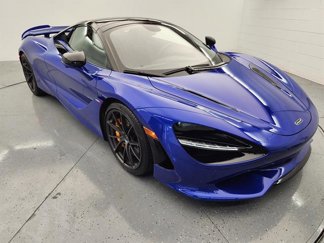 Used 2024 McLaren 750S Spider image 1