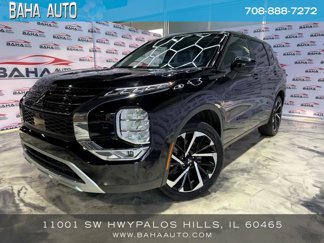 Used 2024 Mitsubishi Outlander SE image 1
