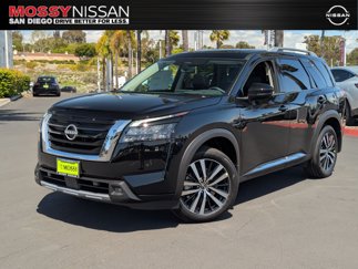 New 2025 Nissan Pathfinder Platinum image 1