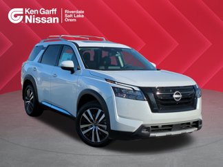 New 2025 Nissan Pathfinder Platinum w/ Black Appearance Package image 1
