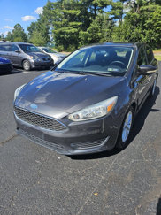Used 2015 Ford Focus SE w/ SE Cold Weather Package image 1