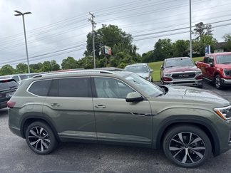 New 2025 Volkswagen Atlas SEL Premium R-Line image 1
