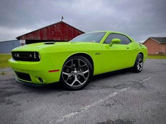 Used 2015 Dodge Challenger R/T Plus image 1