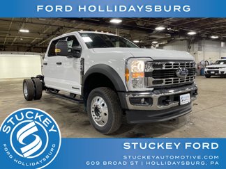 New 2025 Ford F450 XLT w/ XLT Value Package image 1