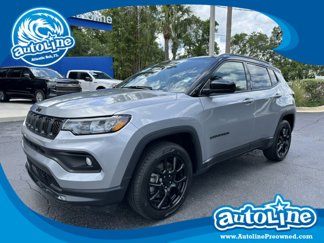 Used 2024 Jeep Compass Latitude w/ Convenience Group image 1